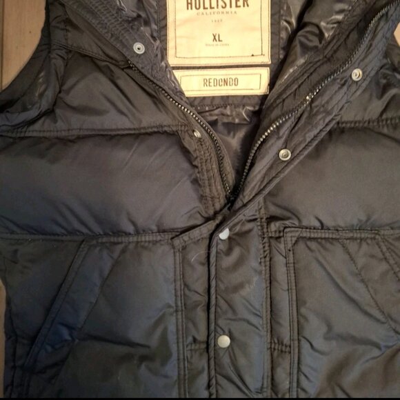 Hollister LOGO ICON Puffer Vest Black Mens size XL - Picture 2 of 3